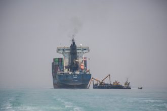 País del Golfo advierte que no hay vuelta atrás en Ormuz y planea cobrar peaje