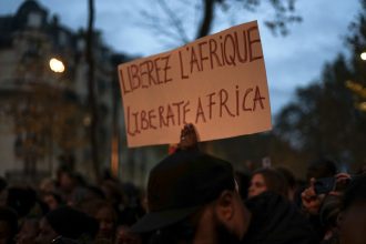 Un país africano rompe relaciones con Francia y la acusa de neocolonialismo y apoyo al terrorismo