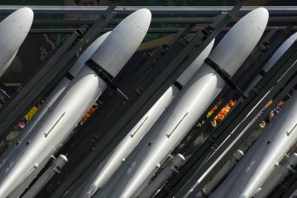 Irán promete un contragolpe "más contundente" si EE.UU. vuelve a violar el alto el fuego