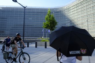 Apagan el aire acondicionado en la sede de la Comisión Europea por la ola de calor (pero no para Von der Leyen)