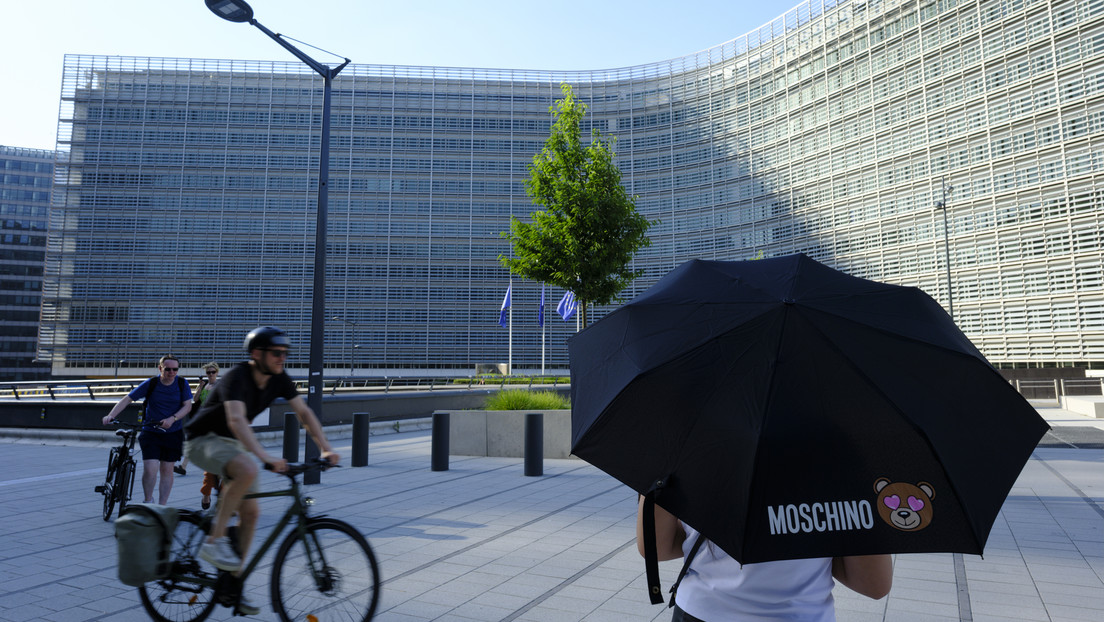 Apagan el aire acondicionado en la sede de la Comisión Europea por la ola de calor (pero no para Von der Leyen)