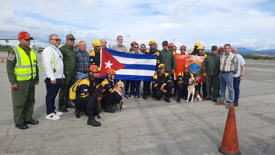 Cuba envía rescatistas a Venezuela para ayudar en la búsqueda de sobrevivientes de los terremotos