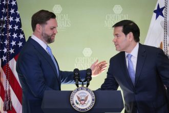Irán resalta las divisiones internas en la Administración Trump
