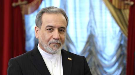 Canciller iraní narra cómo sobrevivió al bombardeo que mató al ayatolá Alí Jameneí