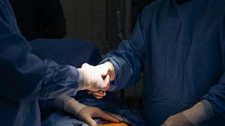 Cirujano confunde marca de tinta y extirpa intestino sano a paciente