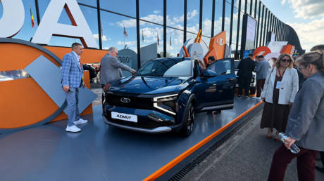 Rusia presenta su nuevo Lada en un foro anual (VIDEOS)