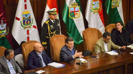 Rodrigo Paz declara el estado de excepción en Bolivia ante los bloqueos