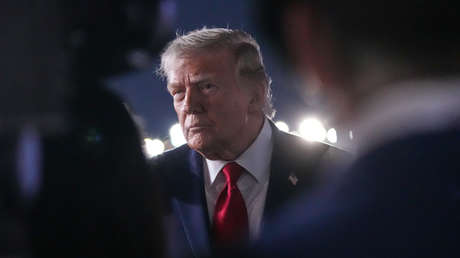 Fox: Trump amenaza con "bombardear Irán sin piedad si no firma el acuerdo"