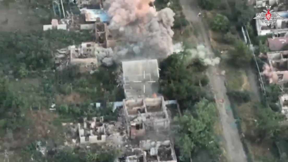VIDEO: Artilleros y drones rusos desalojan al enemigo en la estratégica Konstantínovka