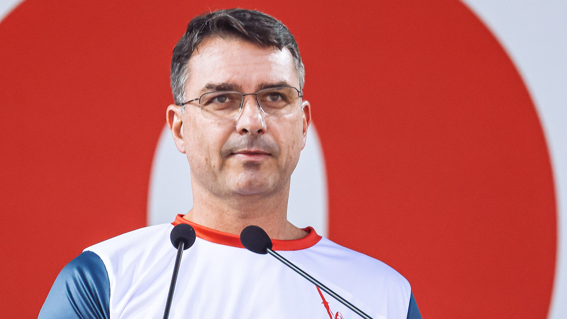 Flávio Bolsonaro promete restablecer relaciones con Israel si gana la presidencia
