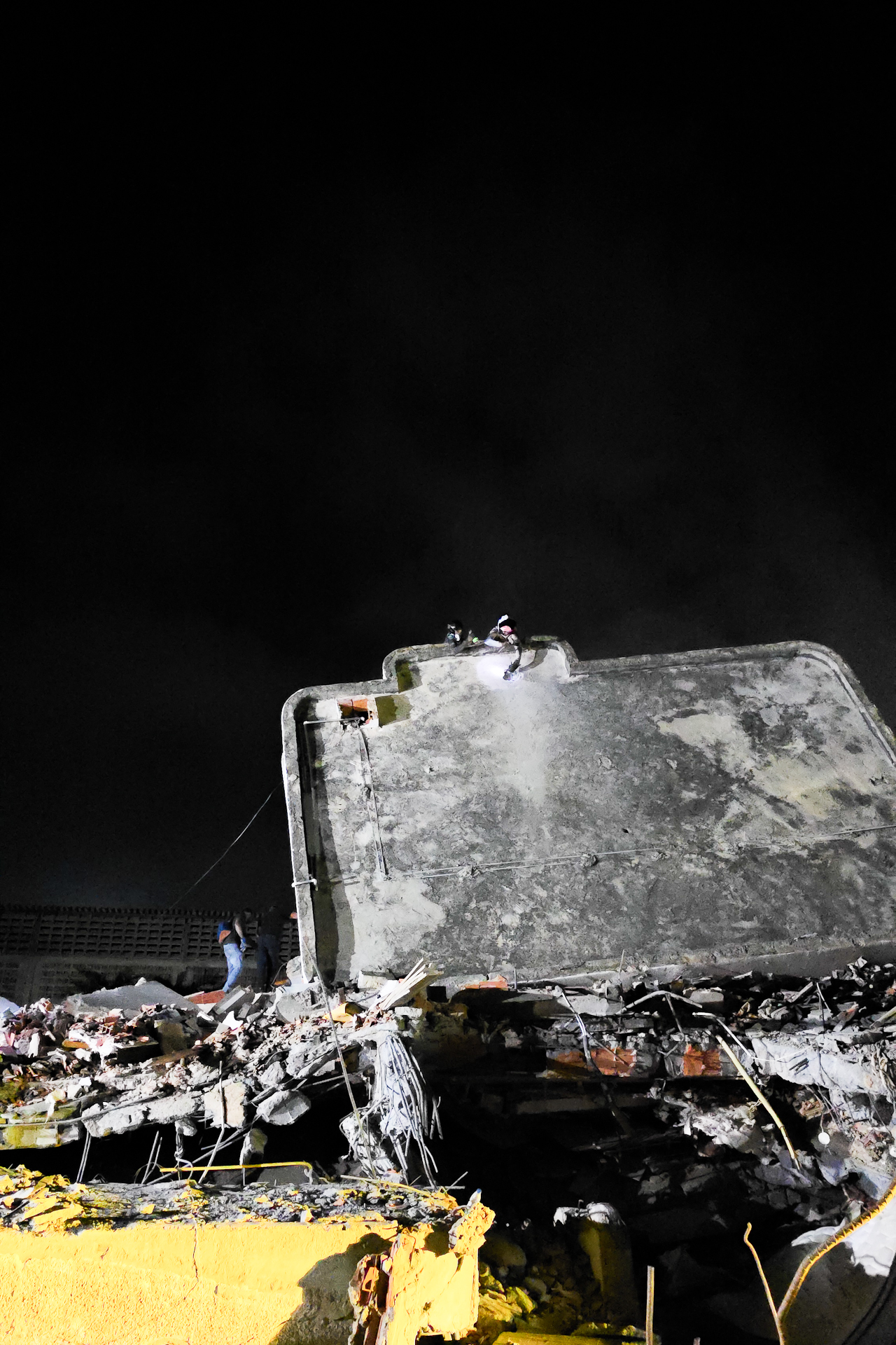 Labores en La Guaira luego del terremoto del 24 de junio, la tragedia más grande en la historia contemporánea de Venezuela | Ezequiel Carías/El Nacional 