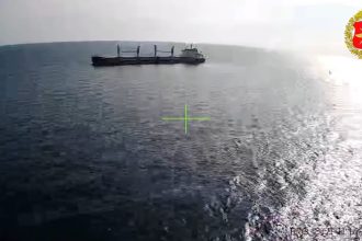 VIDEO: Dron ruso Guerán-4 Seeker ataca un barco frente a un puerto ucraniano