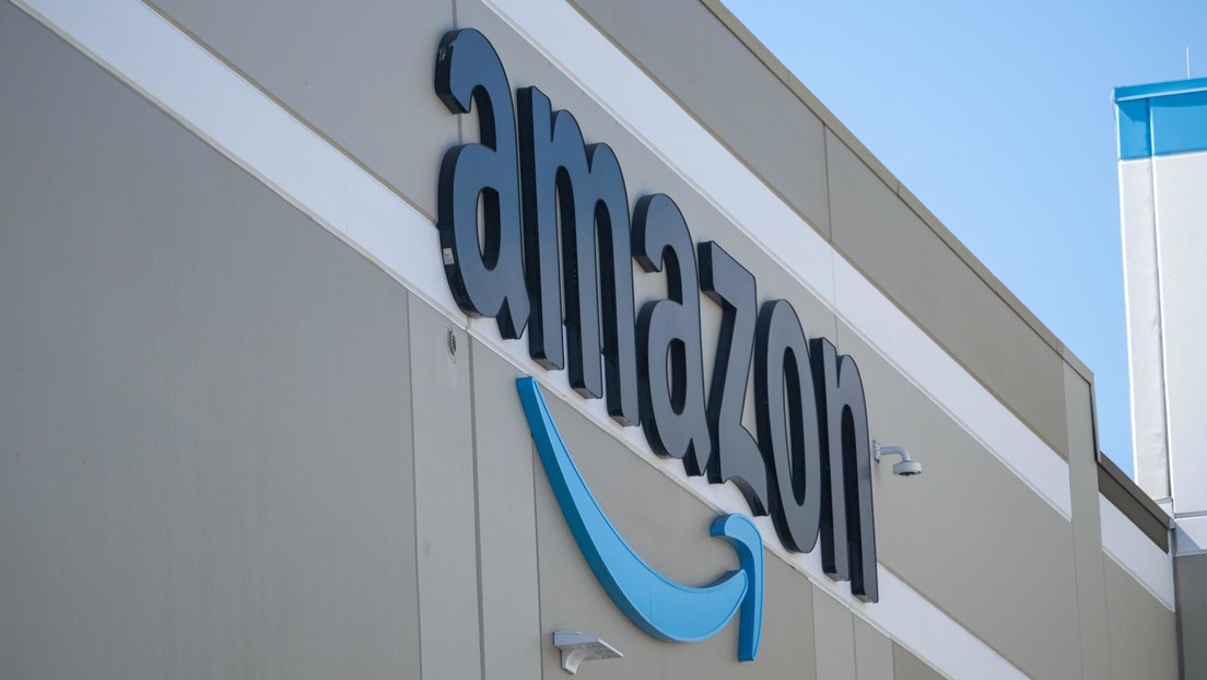 Irán afirma haber atacado la infraestructura de Amazon en Baréin