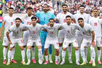 El presidente de Irán se dirige a la selección nacional tras su regreso del Mundial