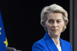 Zajárova sobre Von der Leyen: "Cualquier ciudadano de la UE puede demandarla por esta mentira y ganará"