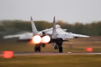 Rusia lanza ataque masivo contra industria militar de Ucrania en respuesta a los actos terroristas de Kiev