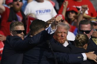 Exponen conducta inquitante del Servicio Secreto durante atentado contra Trump