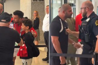 "¡Atrás! ¡Atrás!": Policía de EE.UU. forcejea con un directivo de la selección de Egipto (VIDEO)