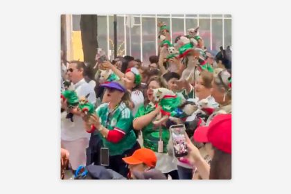VIDEO: Porra mexicana de chihuahuas 'intimida' a fans ingleses