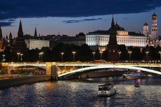 Kremlin comenta la prueba china de misil desde un submarino nuclear