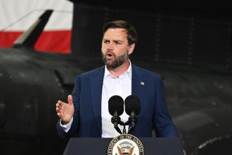 Vance revela la estrategia que Washington considera más útil para Ucrania