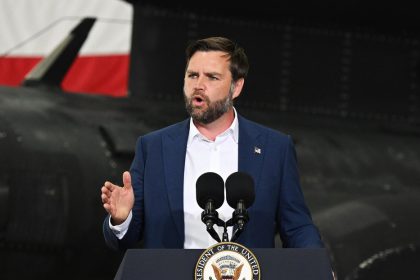 Vance revela la estrategia que Washington considera más útil para Ucrania