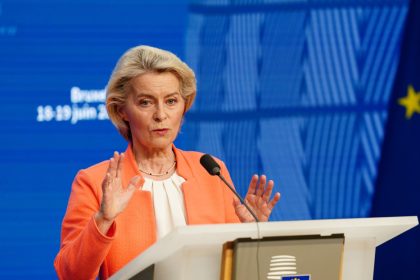 Ursula von der Leyen promete destinar más dinero de los contribuyentes de la UE al régimen de Kiev