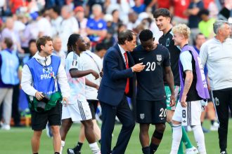 Entrenador de Bélgica revela de qué habló con Balogun tras el partido contra EE.UU.