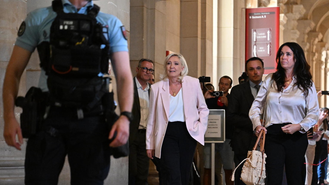 Tribunal rebaja la pena a Marine Le Pen: podría postularse a la Presidencia de Francia en 2027