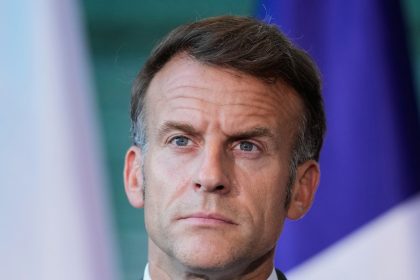 VIDEO: el incómodo momento que le hizo pasar la esposa de Erdogan a Macron en la cumbre de la OTAN