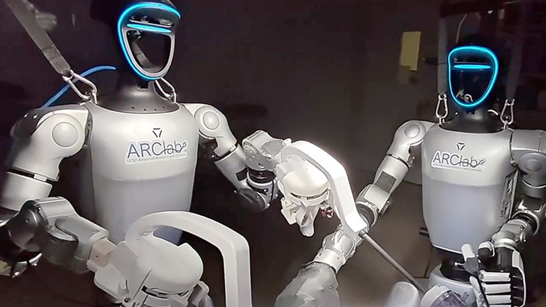 Robots humanoides completan por primera vez cirugías teleoperadas