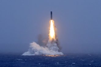 La tajante respuesta de China a las críticas de EE.UU. por su prueba de misil desde un submarino nuclear