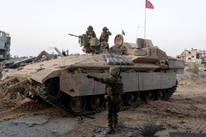 Ministro israelí: El Ejército recibió la orden de prepararse para una operación militar contra Irán