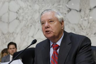 Reportan detalles de la llamada de emergencia previa a la muerte de Lindsey Graham