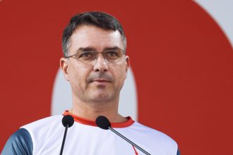La promesa de un hijo de Bolsonaro sobre Israel si llega al poder