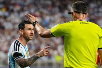 "A mí hablame bien": el explosivo cruce de Messi con un árbitro