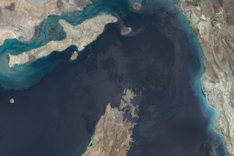 Irán acusa a EE.UU. de ejercer presión sobre Omán y provocar el fracaso de un acuerdo sobre Ormuz