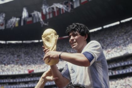 La increíble historia de la playera que usó Maradona contra Inglaterra en México 86