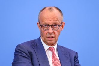 Merz dice qué piensa sobre sus índices de aprobación que tocan fondo