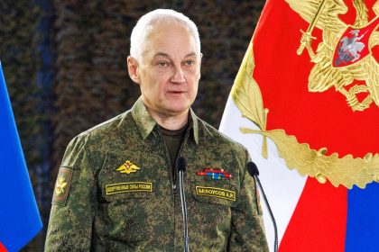 Ministro de Defensa ruso evalúa sistema de interacción en combate durante una inspección