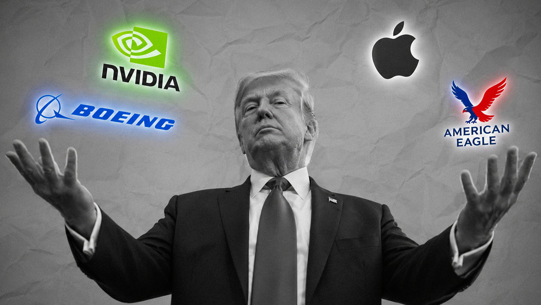 Reportan que Trump promocionaba empresas justo después de comprar acciones