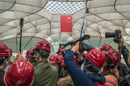 China arremete contra las "políticas discriminatorias" de visado de EE.UU.