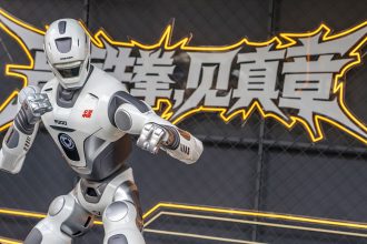 China presenta la primera liga de MMA con robots humanoides (VIDEO)