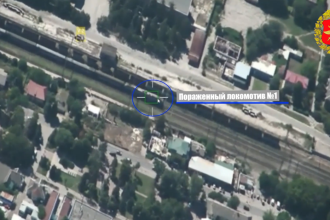 VIDEO: Dron ruso alcanza a una locomotora militar de Kiev