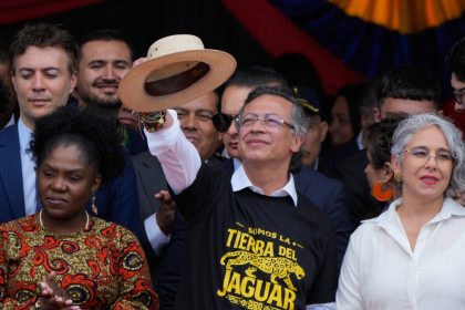 El llamado de Petro a De la Espriella en su último discurso como presidente