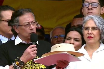 Los tres objetos que devolverá Petro antes de dejar la presidencia