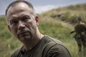 Reportes: Zelenski sopesa cesar a otro alto cargo militar en medio del escándalo en el Ejército