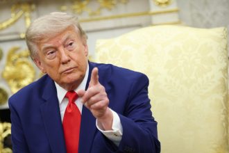 Trump compara sus ofensivas en Irán y Venezuela con las guerras históricas de EE.UU.