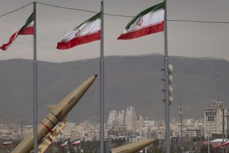 "Ojo por ojo" global: Irán advierte a todo agresor y a quienes brinden apoyo