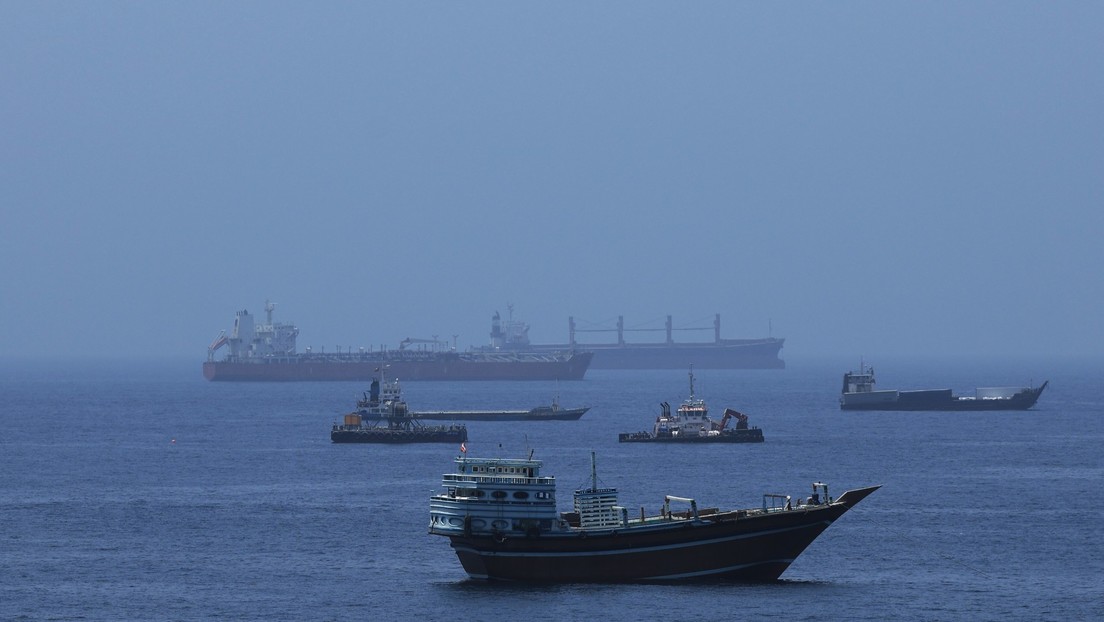 EE.UU. abre fuego e inhabilita un petrolero que se dirigía a un puerto iraní